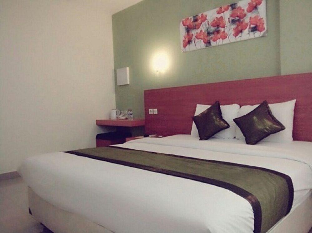 Reddoorz @ Raya Kuta Hotel Kuta Lombok Eksteriør billede
