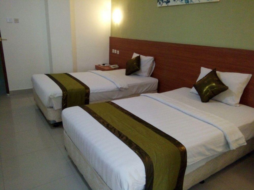 Reddoorz @ Raya Kuta Hotel Kuta Lombok Eksteriør billede