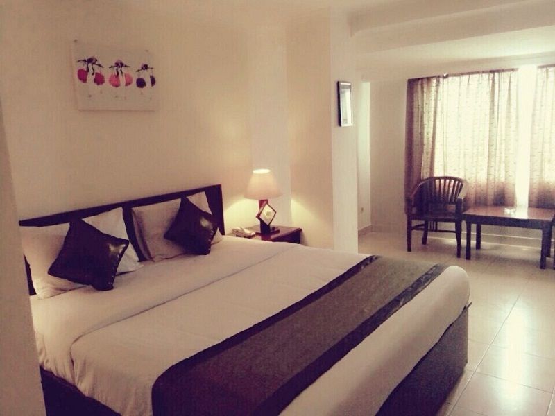 Reddoorz @ Raya Kuta Hotel Kuta Lombok Eksteriør billede