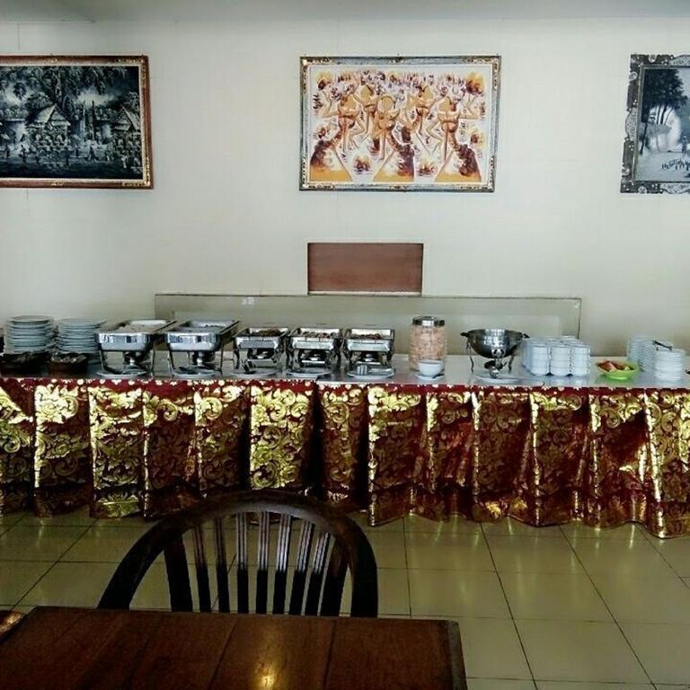 Reddoorz @ Raya Kuta Hotel Kuta Lombok Eksteriør billede