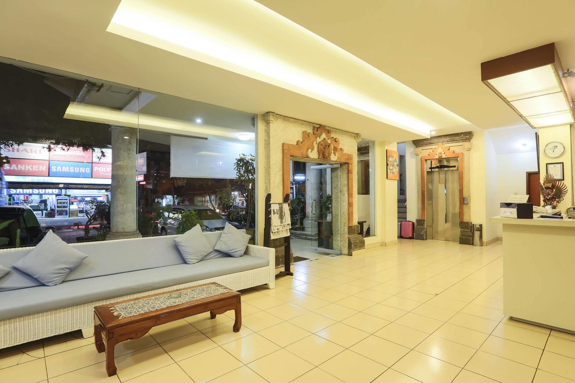 Reddoorz @ Raya Kuta Hotel Kuta Lombok Eksteriør billede