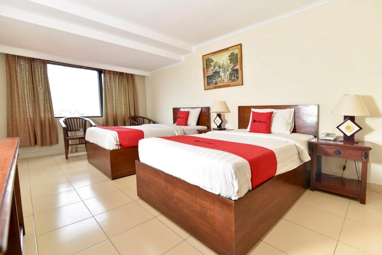 Reddoorz @ Raya Kuta Hotel Kuta Lombok Eksteriør billede